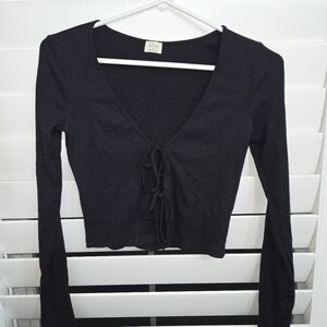 Wilfred Black Long Sleeve Fitted Blouse with Crew Neck and Tie Front